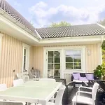 Spacious In The Countryside Near The *