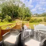 Spacious In The Countryside Near The Βίλα *