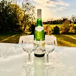 Βίλα Spacious In The Countryside Near The *