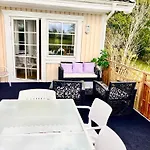 Spacious In The Countryside Near The *