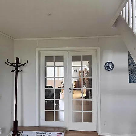 Spacious In The Countryside Near The