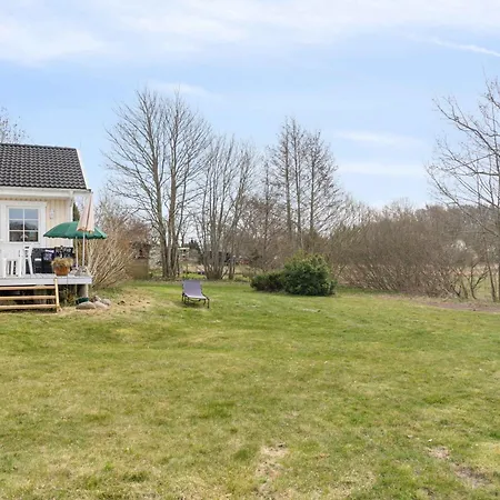 Spacious In The Countryside Near The