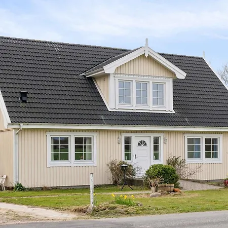 Spacious In The Countryside Near The Villa *