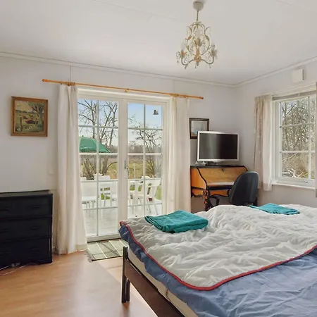 Spacious In The Countryside Near The *