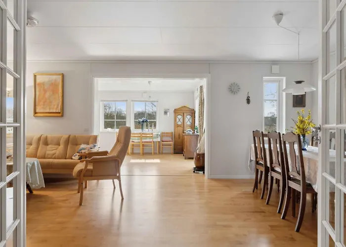 Spacious In The Countryside Near The Villa *